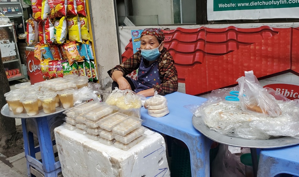 Tết Hàn thực: Dậy từ 3h sáng tất bật làm bánh trôi thu về tiền triệu - 4 Tết Hàn thực: Dậy từ 3h sáng tất bật làm bánh trôi thu về tiền triệu - 4