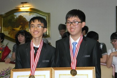 Trò chuyện với hai chàng trai “vàng” Olympic Vật Lý châu Á 