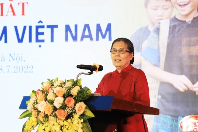 Bà Nguyễn Thị Thanh Hòa – Chủ tịch Hội Bảo vệ quyền trẻ em Việt Nam phát biểu tại Lễ ra mắt.