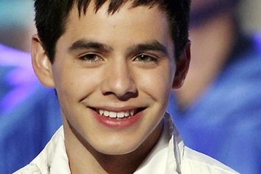 Á quân Thần tượng âm nhạc Mỹ 2008 đến Việt Nam 