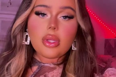 Ngôi sao mạng xã hội bị miệt thị ngoại hình khi khoe tài trang điểm