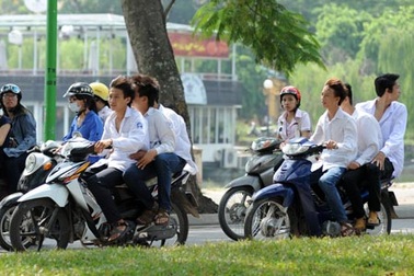 Thương con, chiều con thành ra… “sợ” con