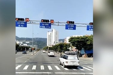 Đoàn xe Trung Nguyên vượt đèn đỏ: Phạt tiền 9 tài xế, tước giấy phép lái xe 2 tháng