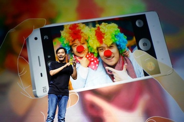 Xiaomi tham vọng lật đổ Apple bằng chiêu "trao đổi" iPhone