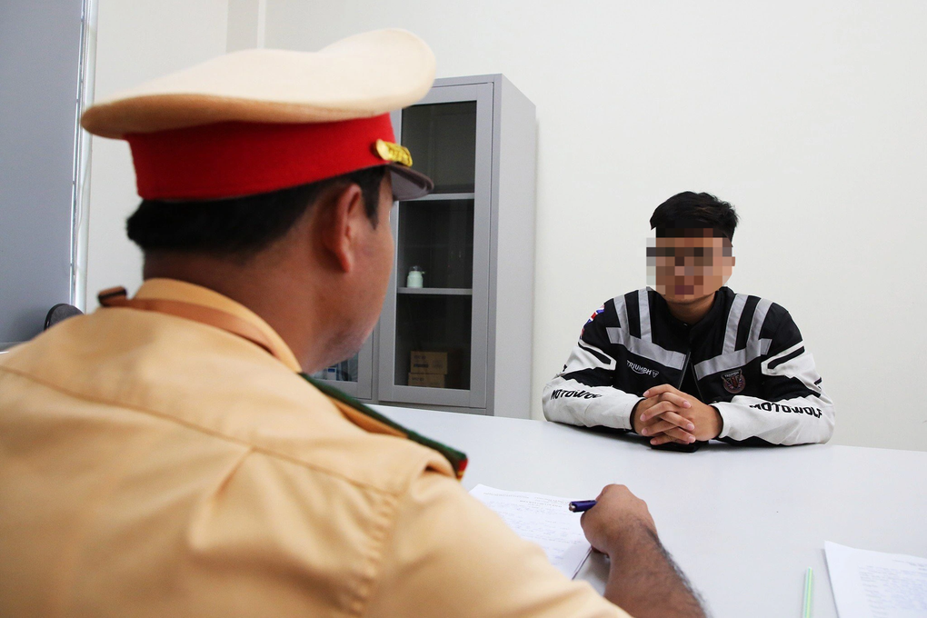 Những tình huống pháp lý vụ 30 mô tô phân khối lớn đi vào cao tốc - 2 Những tình huống pháp lý vụ 30 mô tô phân khối lớn đi vào cao tốc - 2