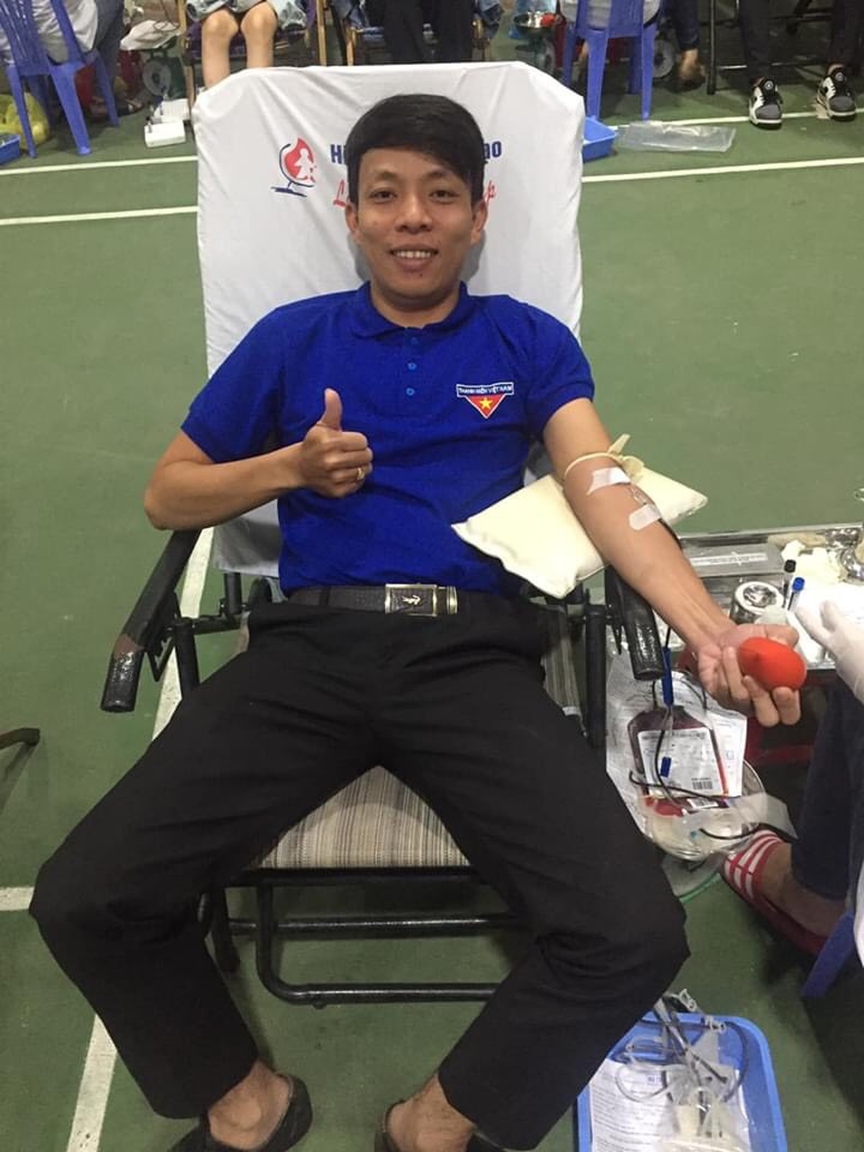 Bí thư Đoàn gần 40 lần hiến máu cứu người - 1 Bí thư Đoàn gần 40 lần hiến máu cứu người - 1