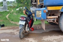 Xe tải chở đất cho công trình đường cao tốc gây tai nạn chết người