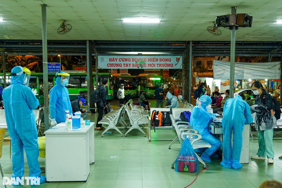 Còn 2 điểm phong tỏa, vẫn cách ly tập trung người đến từ 2 tỉnh - 2 Còn 2 điểm phong tỏa, vẫn cách ly tập trung người đến từ 2 tỉnh - 2
