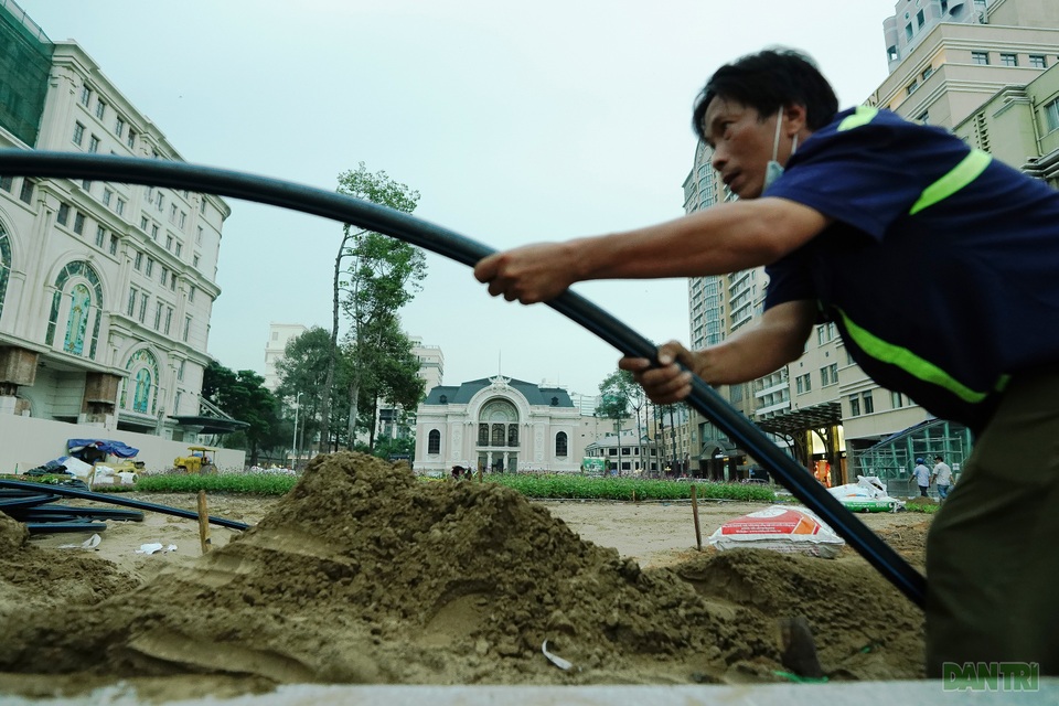 Tháo dỡ rào chắn công trình tuyến metro, trả lại công viên Lam Sơn - 9 Tháo dỡ rào chắn công trình tuyến metro, trả lại công viên Lam Sơn - 9