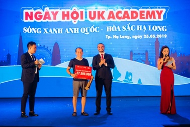 Tưng bừng tiệc âm nhạc ra mắt cơ sở mới tại Hạ Long của UK Academy