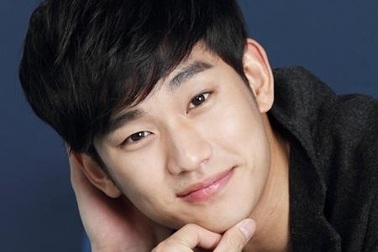 “Cụ giáo” Kim Soo Hyun đã sẵn sàng “công phá” màn ảnh rộng