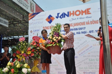 Tư vấn lựa chọn sàn gỗ công nghiệp trang trí cho không gian nội ngoại thất