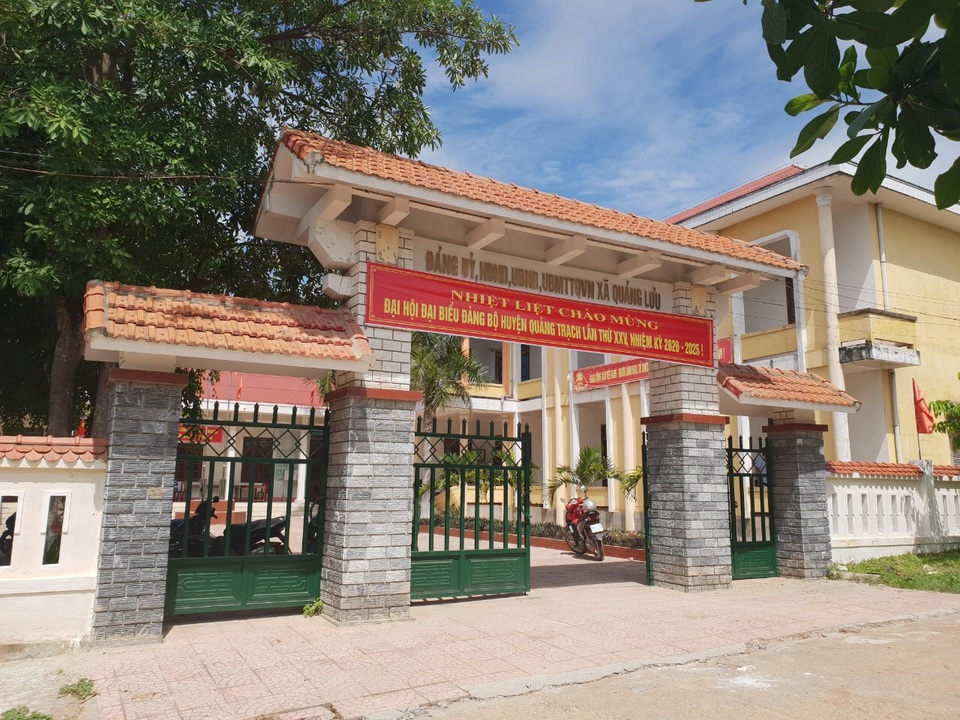 Vụ dân cả thập kỷ chờ xã trả đất: Cán bộ bỏ tiền túi nộp thuế đất cho dân - 2 Vụ dân cả thập kỷ chờ xã trả đất: Cán bộ bỏ tiền túi nộp thuế đất cho dân - 2