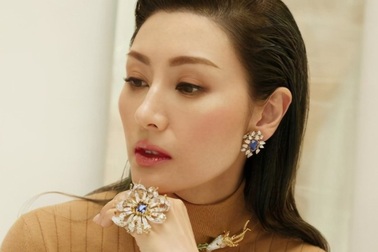 Lý Gia Hân xúc động kỷ niệm 12 năm ngày cưới