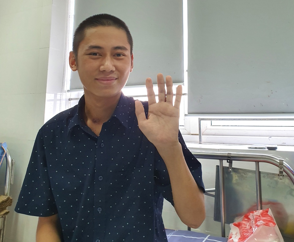 Bạn đọc giúp đỡ kịp thời, chàng trai nguy kịch thoát khỏi bàn tay tử thần - 1 Bạn đọc giúp đỡ kịp thời, chàng trai nguy kịch thoát khỏi bàn tay tử thần - 1