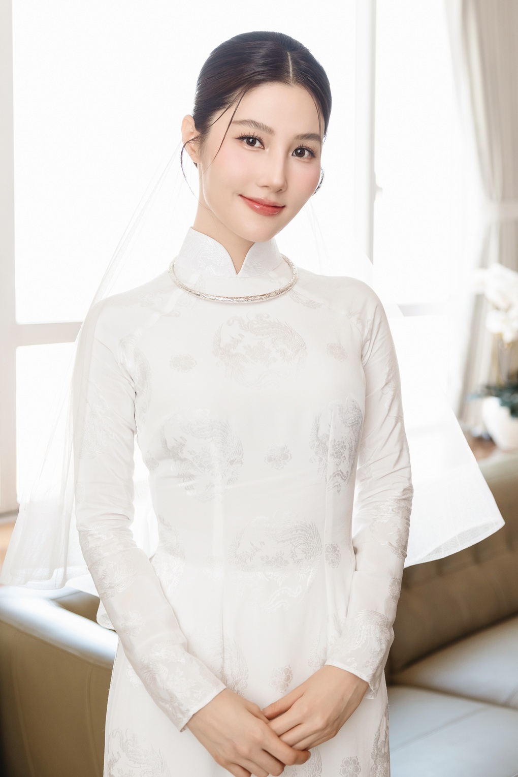 Lễ ăn hỏi Diễm My 9X: Chú rể phải ăn thanh long, bố ruột dặn dò xúc động - 2 Lễ ăn hỏi Diễm My 9X: Chú rể phải ăn thanh long, bố ruột dặn dò xúc động - 2