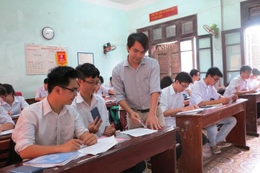 Thầy giáo trẻ nhiệt huyết dìu dắt học sinh giỏi quốc gia