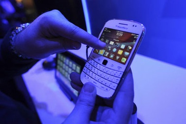 BlackBerry đánh mất ngôi vị số 1 trên “sân nhà”
