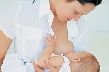 Bú mẹ giúp ngừa viêm nhiễm ở trẻ sơ sinh