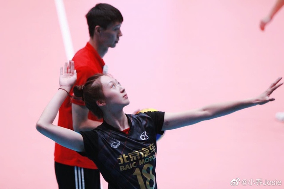 VĐV bóng chuyền xinh như thiên thần của Trung Quốc bất ngờ giải nghệ sớm - 5 VĐV bóng chuyền xinh như thiên thần của Trung Quốc bất ngờ giải nghệ sớm - 5