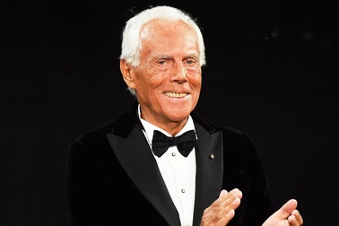 Huyền thoại thời trang Giorgio Armani qua đời