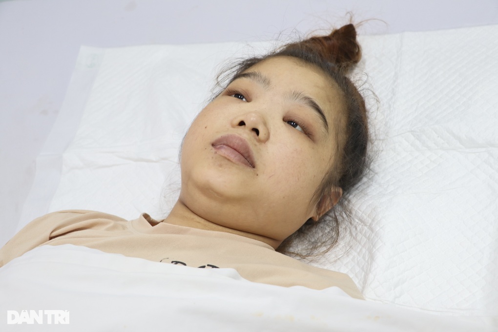 Cô giáo trẻ suy thận giai đoạn cuối khát khao sống để báo hiếu cha - 2 Cô giáo trẻ suy thận giai đoạn cuối khát khao sống để báo hiếu cha - 2