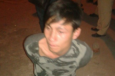 Bị giữ xe, nam thanh niên ném gạch vào tổ công tác 141