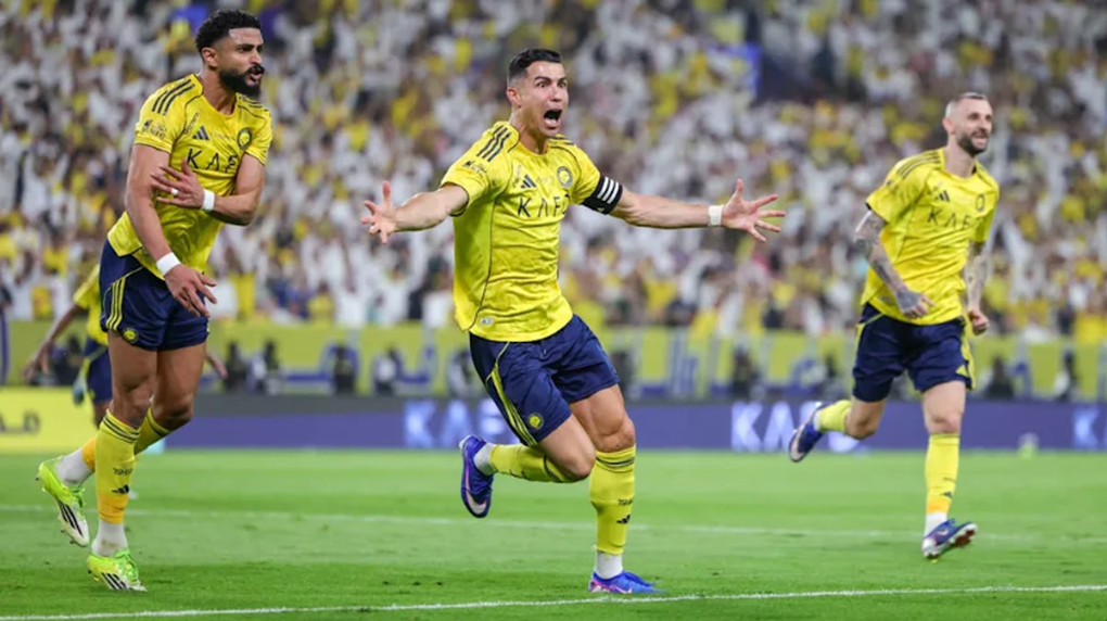 Ronaldo tỏa sáng, tiến sát kỷ lục ghi 1.000 bàn thắng - 1