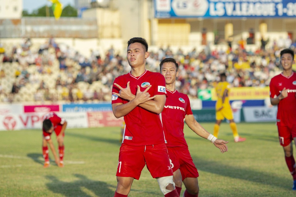 Cuộc đua vô địch khốc liệt tại V-League 2020 - 3