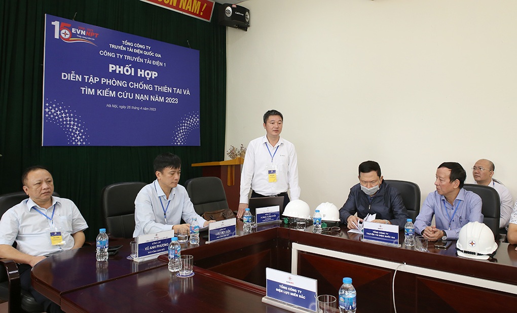 EVNNPT phối hợp lực lượng diễn tập ứng phó sự cố lưới điện truyền tải - 8 EVNNPT phối hợp lực lượng diễn tập ứng phó sự cố lưới điện truyền tải - 8