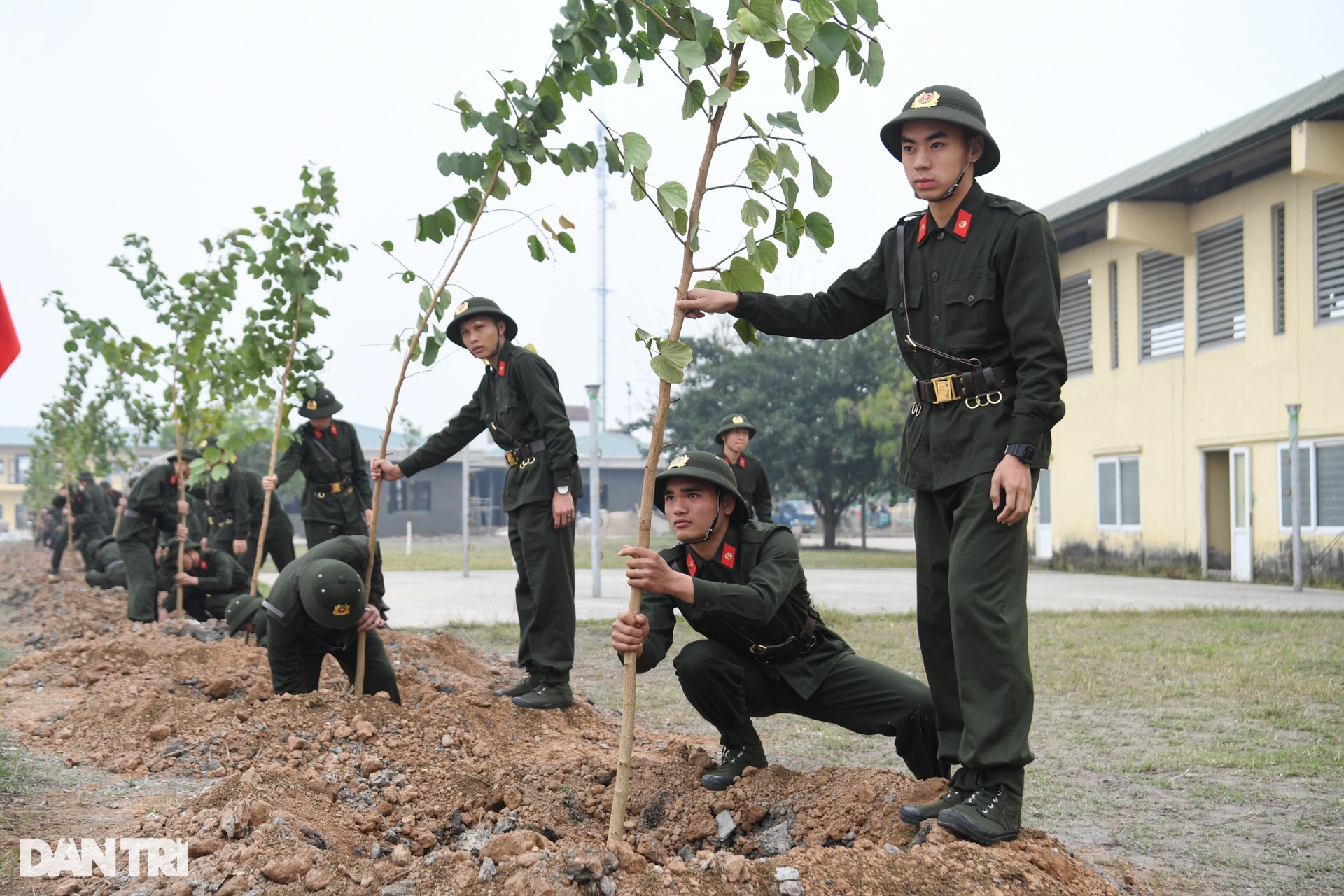 Hơn 15.000 tân binh Cảnh sát cơ động bước vào khóa huấn luyện - 17 Hơn 15.000 tân binh Cảnh sát cơ động bước vào khóa huấn luyện - 17