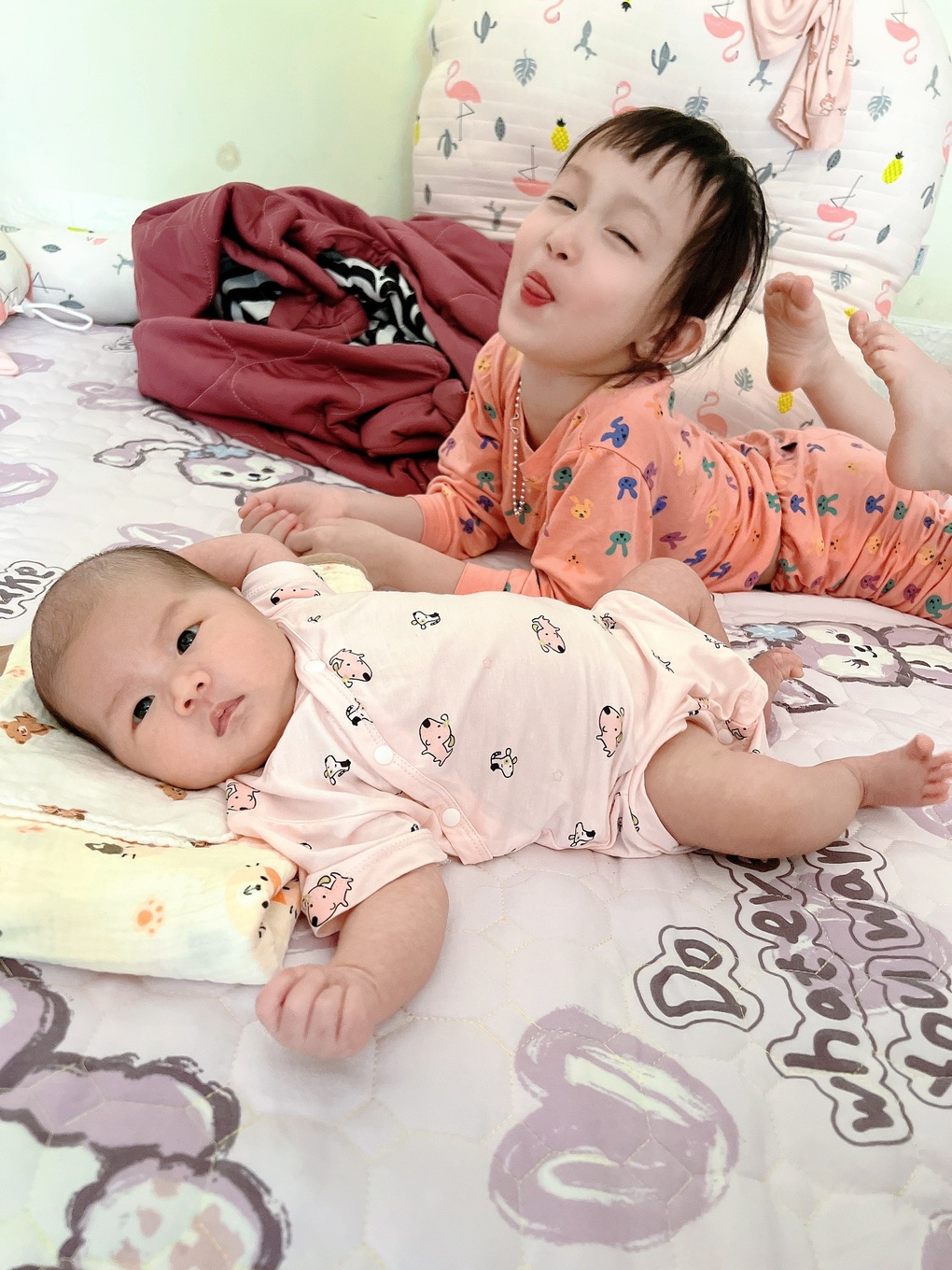 Em bé được chọn làm bé gái tượng đài ở Điện Biên Phủ bất ngờ nổi tiếng - 4 Em bé được chọn làm bé gái tượng đài ở Điện Biên Phủ bất ngờ nổi tiếng - 4