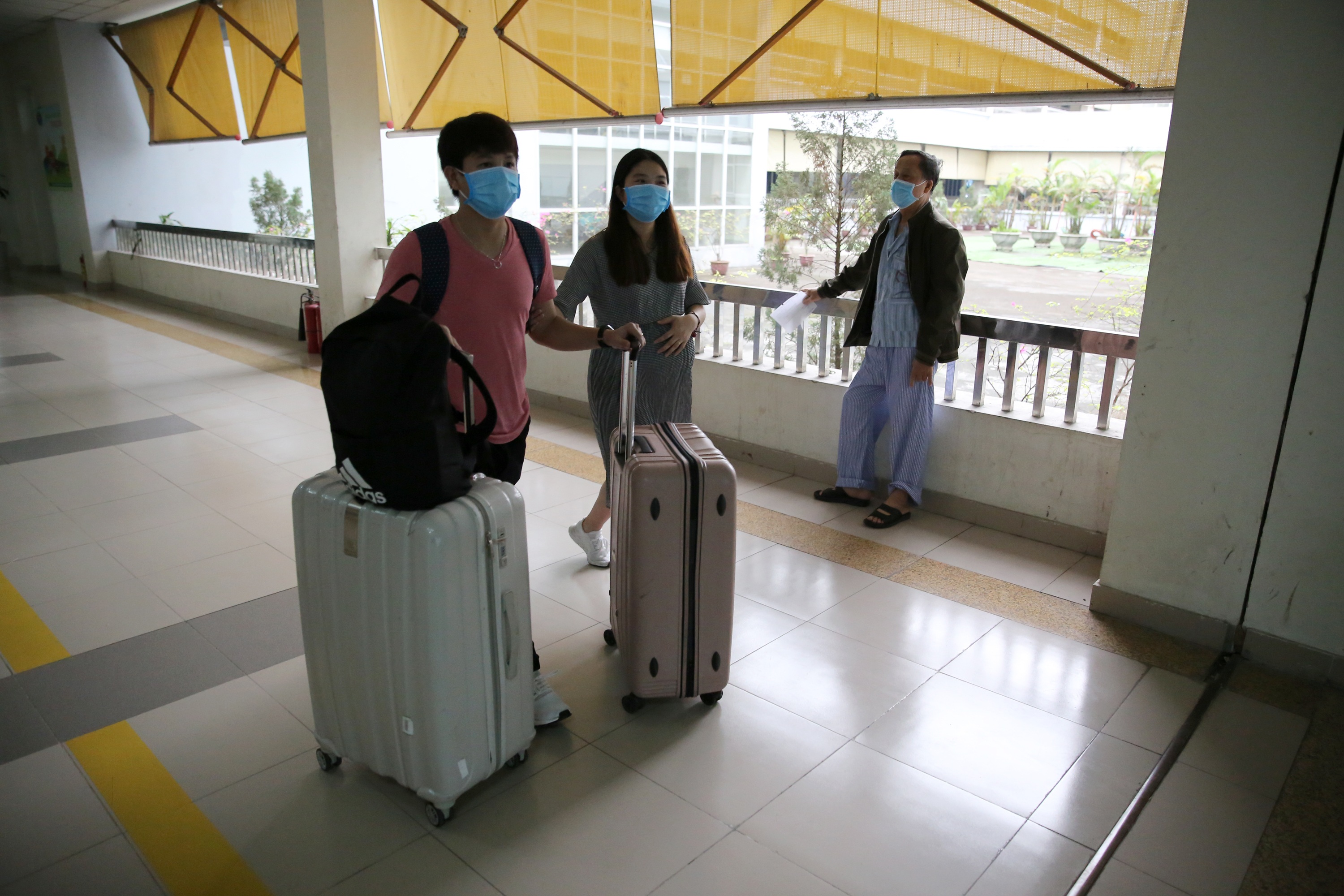 Căn phòng cách ly đặc biệt của hai vợ chồng thai phụ trở về từ Vũ Hán - 21 Căn phòng cách ly đặc biệt của hai vợ chồng thai phụ trở về từ Vũ Hán - 21