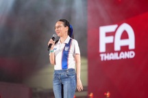 Madam Pang có hành động đặc biệt, chung tay trả nợ cho bóng đá Thái Lan