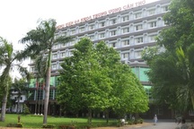 Vụ mổ ruột thừa cắt 2 buồng trứng: Buồng trứng không bị hoại tử!