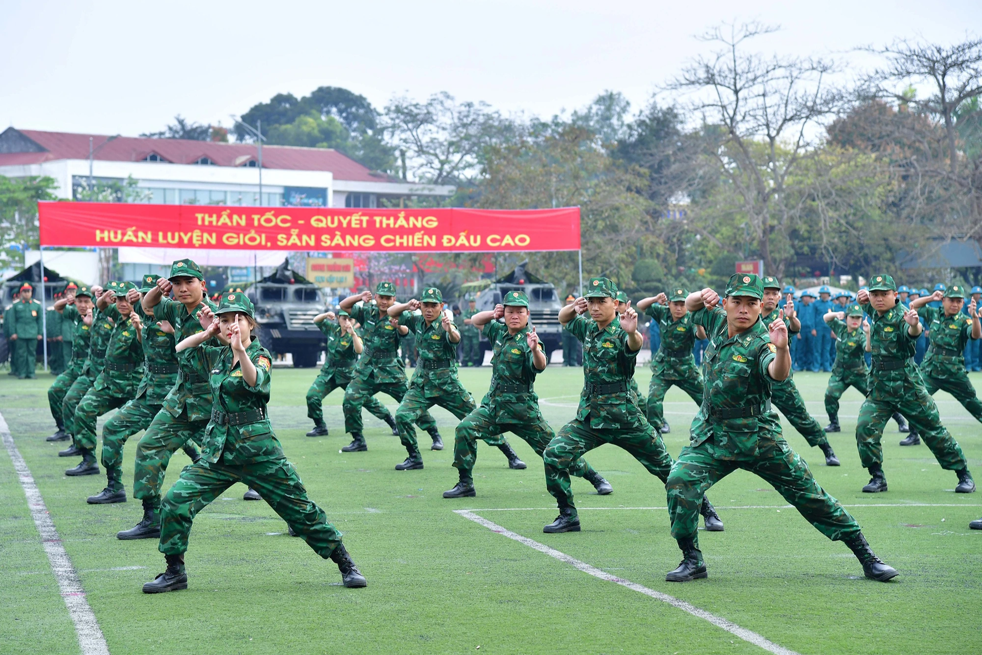 Nữ trinh sát biên phòng tay không bắt đối tượng buôn bán ma túy - 14 Nữ trinh sát biên phòng tay không bắt đối tượng buôn bán ma túy - 14