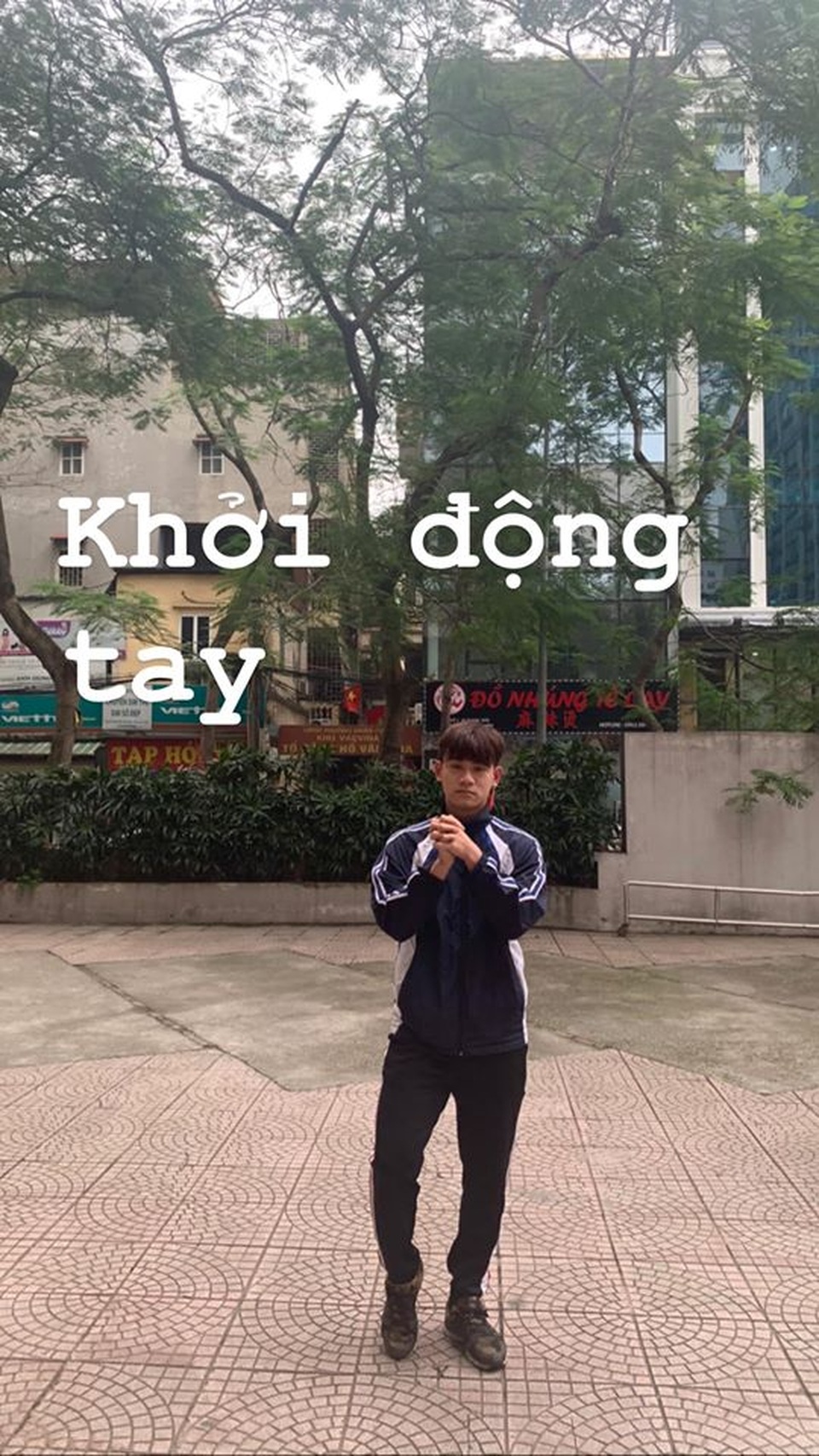 Nam sinh gây sốt mạng với tuyển tập bài học thể dục online mùa dịch - 2 Nam sinh gây sốt mạng với tuyển tập bài học thể dục online mùa dịch - 2