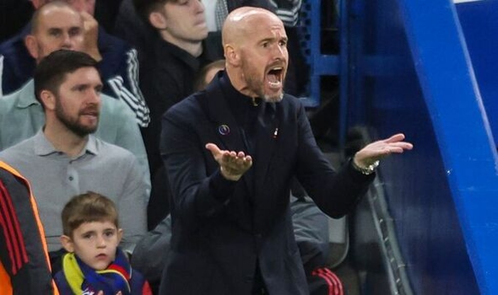 Phản ứng của HLV Ten Hag sau màn tỏa sáng của C.Ronaldo - 3 Phản ứng của HLV Ten Hag sau màn tỏa sáng của C.Ronaldo - 3