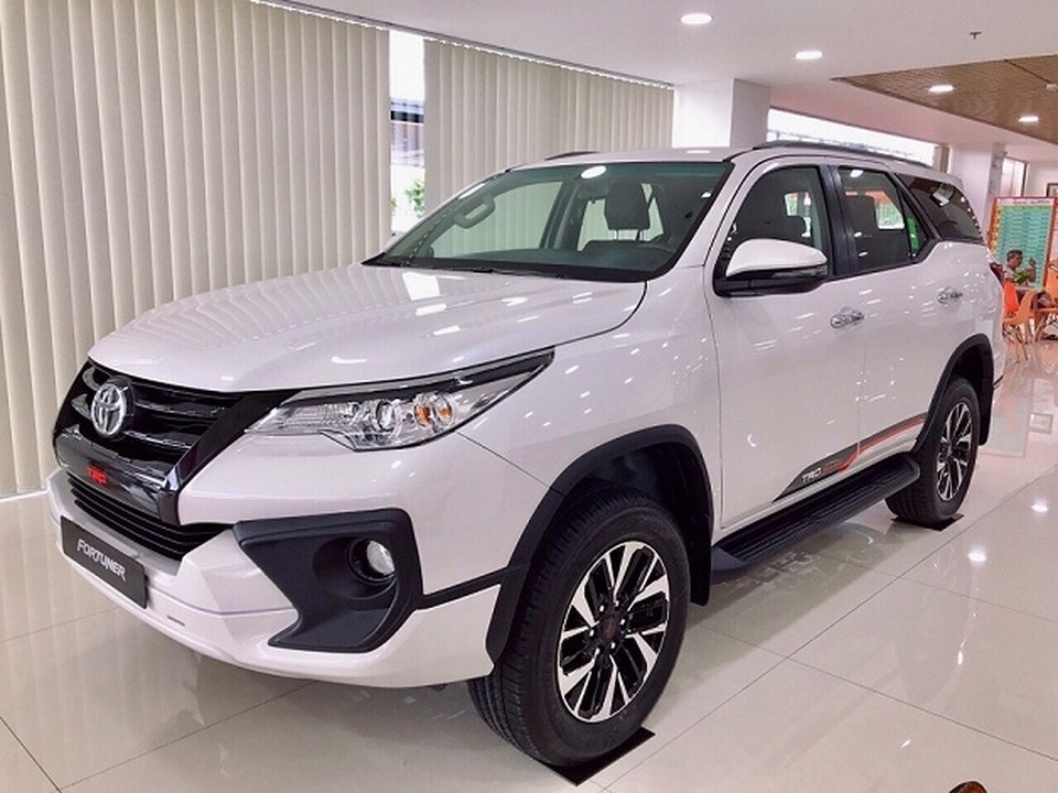 Nhiều xe hot xuống giá liên tiếp, giảm mạnh mỗi ngày, cuộc đua chưa dừng lại - 3 Nhiều xe hot xuống giá liên tiếp, giảm mạnh mỗi ngày, cuộc đua chưa dừng lại - 3