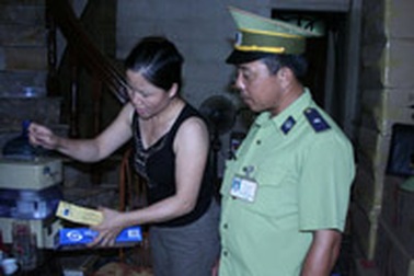 Đề nghị đưa thuốc lá nhập lậu vào danh mục hàng cấm