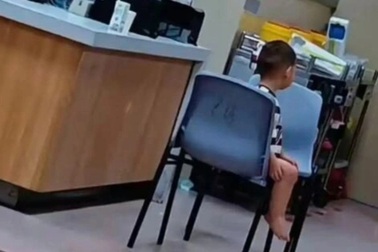 Người mẹ đột tử, bé trai 2 tuổi sống cùng thi thể người đã khuất nhiều ngày