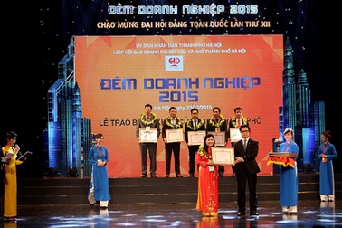 Bộ trưởng Bộ Y tế trao tặng Bằng khen cho Công ty Dược phẩm Tâm Bình