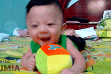 Bé siêu quậy làm rung rinh Kỷ Lục Ảnh Động của Nokia