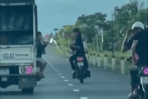 Nhóm thanh niên đi xe máy náo loạn quốc lộ 1A trong ngày 2/9