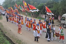 Tưng bừng lễ rước kiệu về Đền Hùng