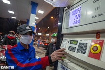 Bộ Công Thương thừa nhận giá xăng tăng nhanh nằm ngoài dự đoán