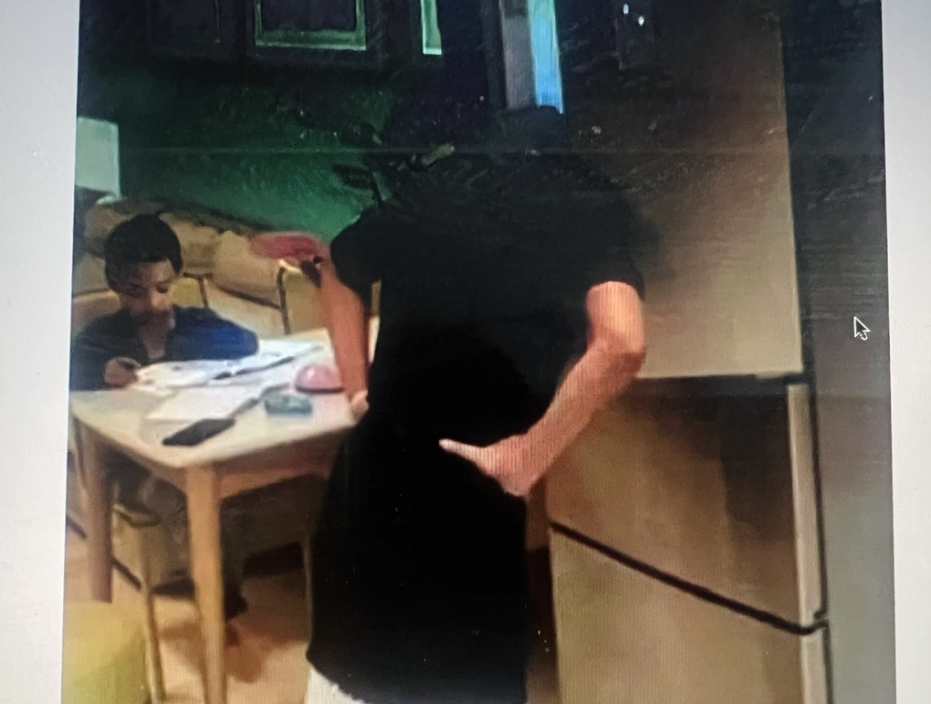 Kèm con ôn thi học kỳ 2, bố giám đốc thét lên: Tôi điên mất! - 3 Kèm con ôn thi học kỳ 2, bố giám đốc thét lên: Tôi điên mất! - 3