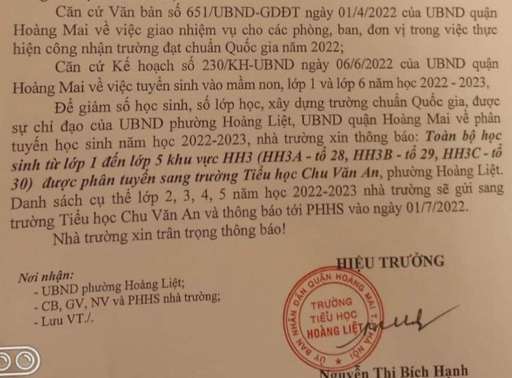 Hà Nội: Hàng trăm học sinh bất ngờ bị chuyển trường để lên chuẩn quốc gia - 1 Hà Nội: Hàng trăm học sinh bất ngờ bị chuyển trường để lên chuẩn quốc gia - 1