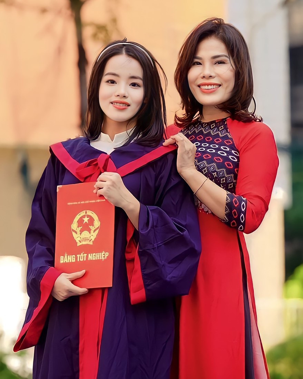 Hà Nội: Nữ sinh đỗ 4 trường chuyên, là thủ khoa của 2 trường nổi tiếng - 2 Hà Nội: Nữ sinh đỗ 4 trường chuyên, là thủ khoa của 2 trường nổi tiếng - 2