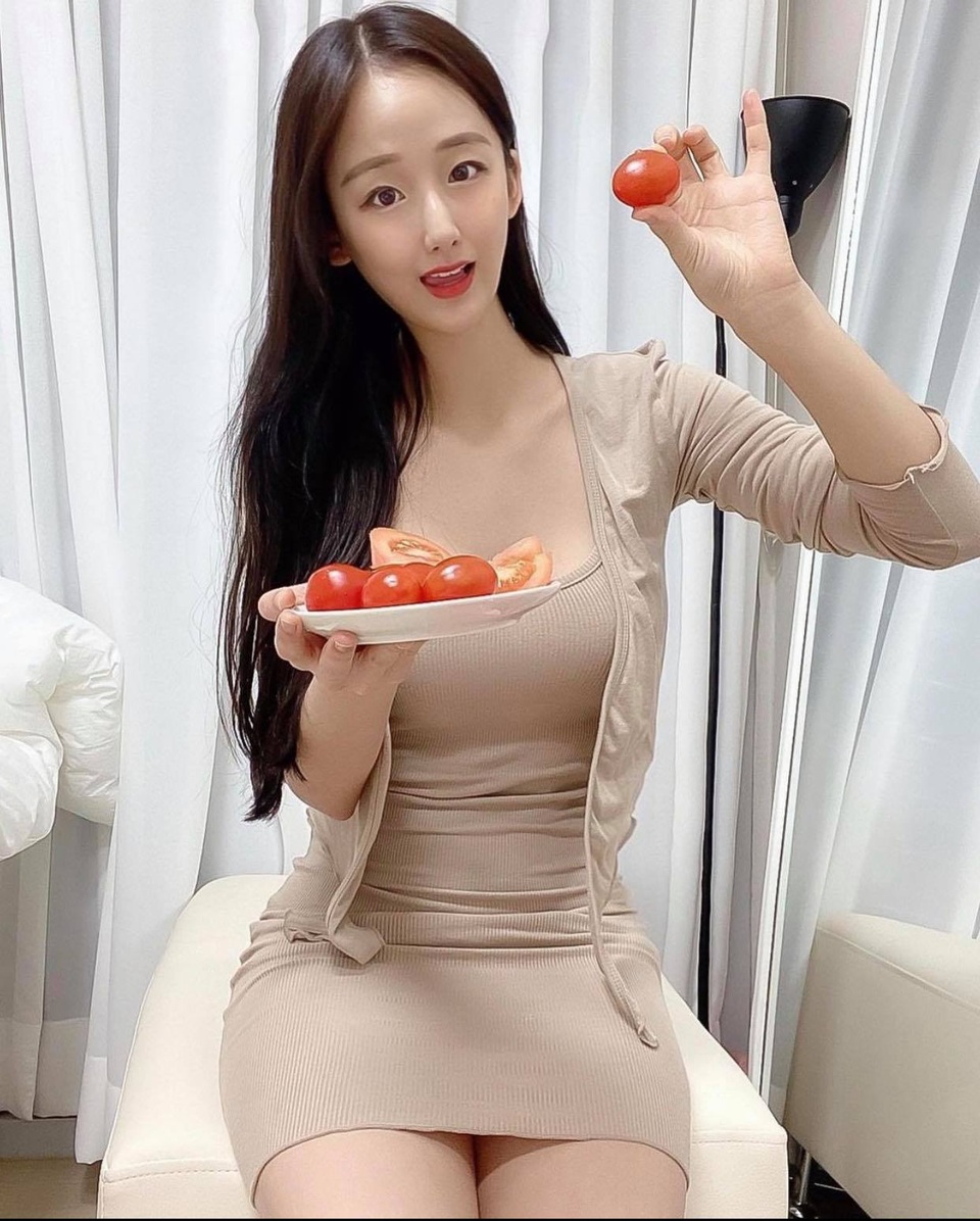 Nữ bác sĩ gợi cảm nhất bệnh viện đại học xứ Hàn chuộng bikini - 9 Nữ bác sĩ gợi cảm nhất bệnh viện đại học xứ Hàn chuộng bikini - 9